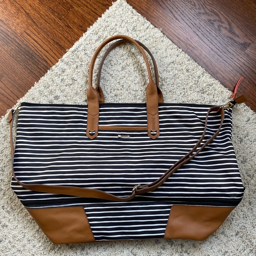 Stella and Dot overnight tote